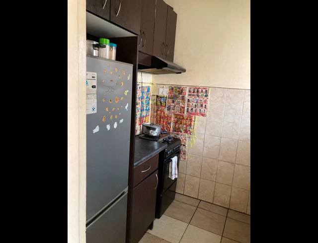1 BEDROOM APARTMENT FOR SALE IN PRETORIA WEST